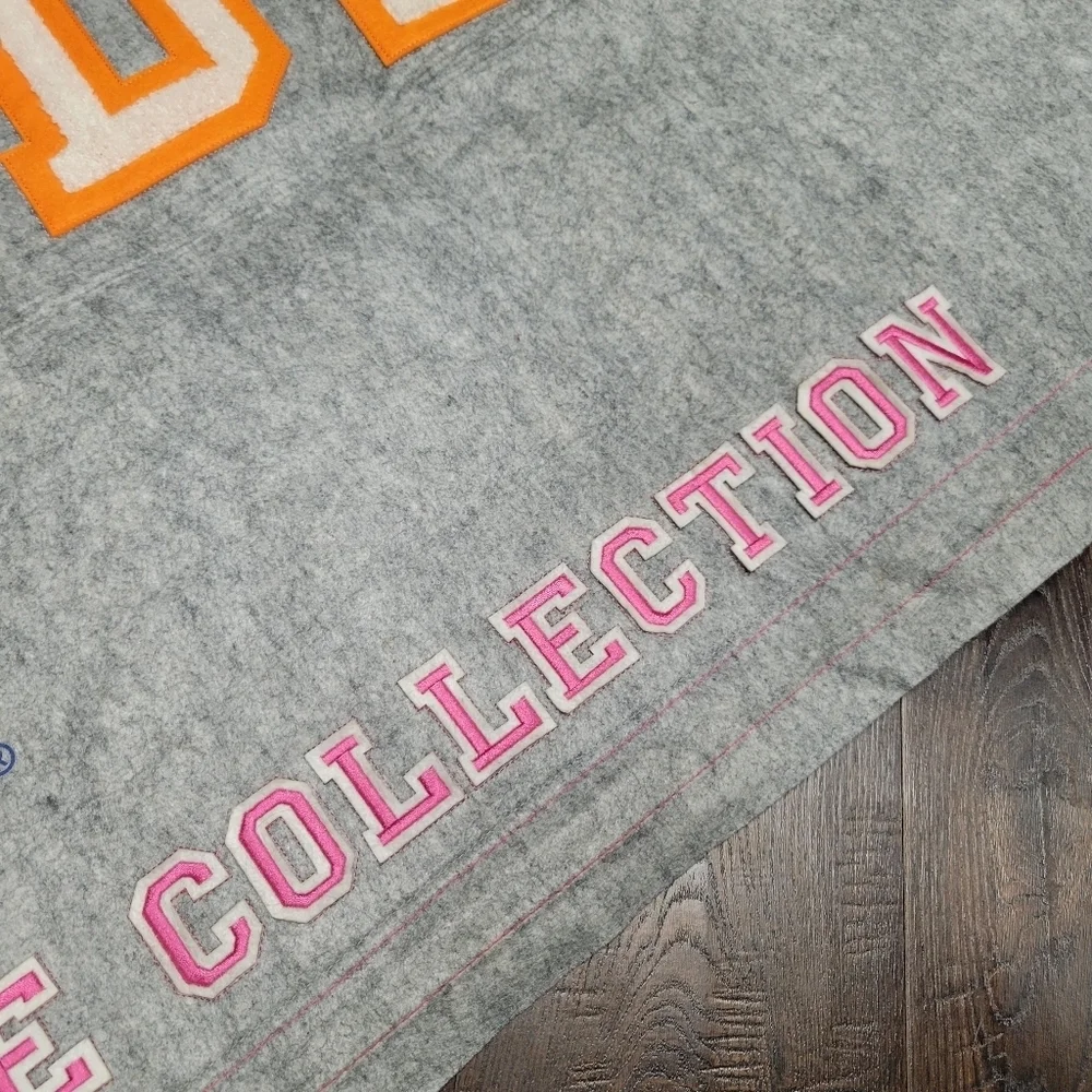 Victoria’s Secret PINK Florida Gators Oversized Felt Banner 5.5' Rare College
